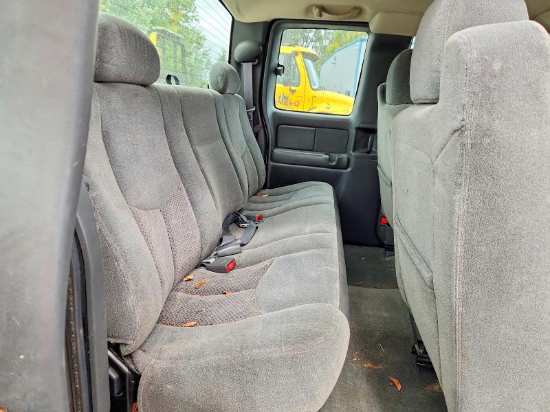 Photo 10 from auction – 2003 CHEVROLET SILVERADO with VIN 1GCEK19T33E297954