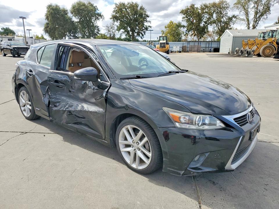 Zdjęcie 4 z aukcji – 2015 LEXUS CT z VIN JTHKD5BH7F2237920