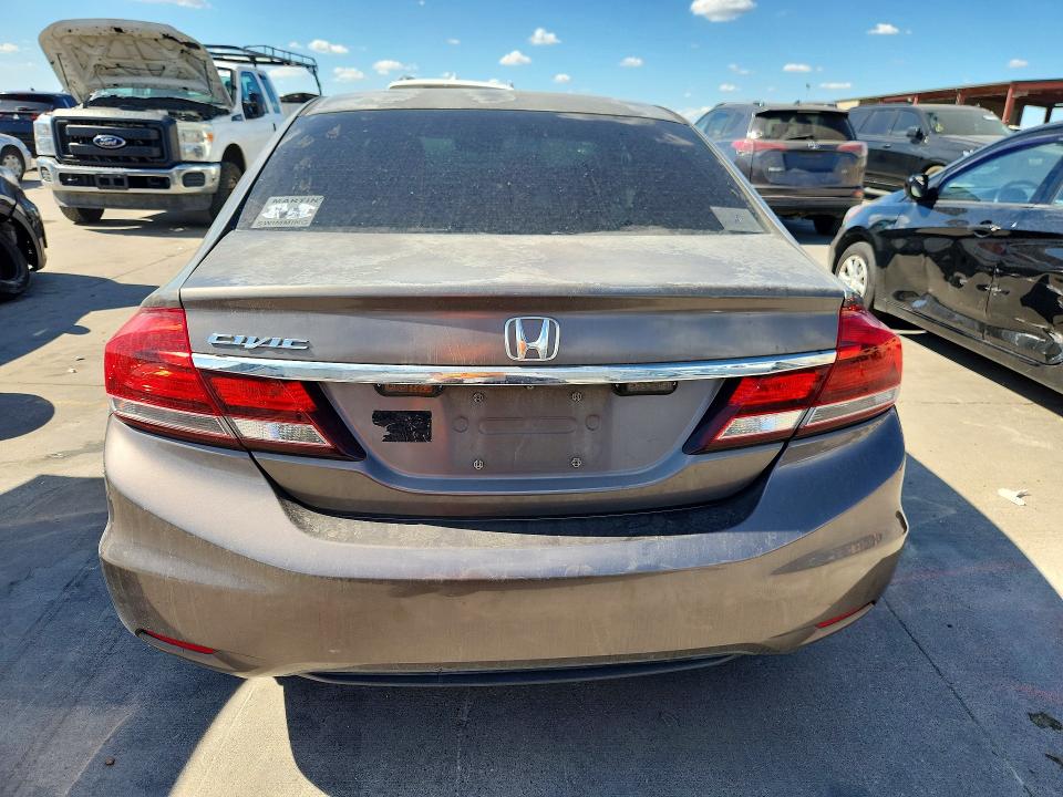 Photo 6 from auction – 2013 HONDA CIVIC with VIN 2HGFB2F53DH558818