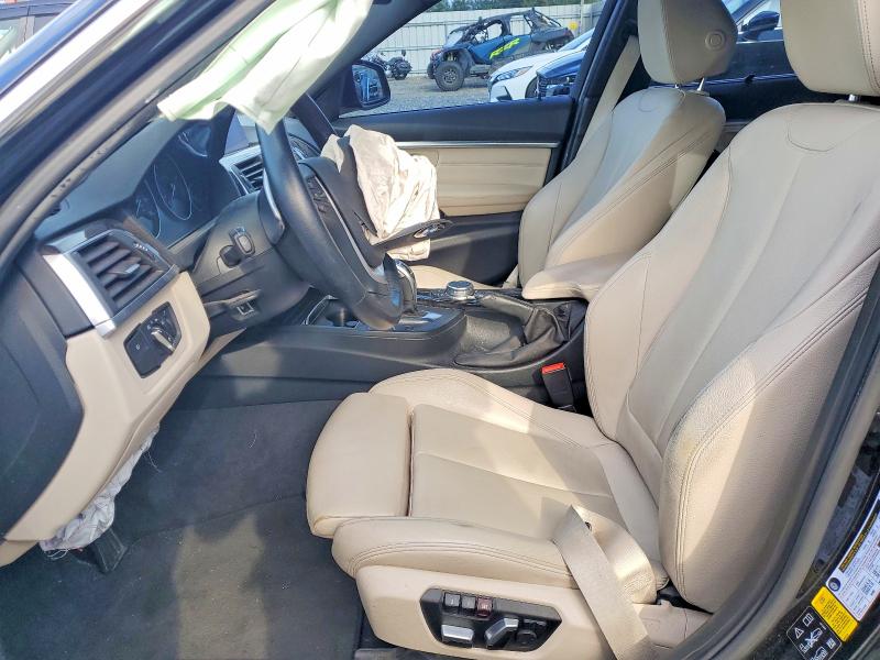 Photo 7 from auction – 2016 BMW 328 with VIN WBA8E3C58GK500559