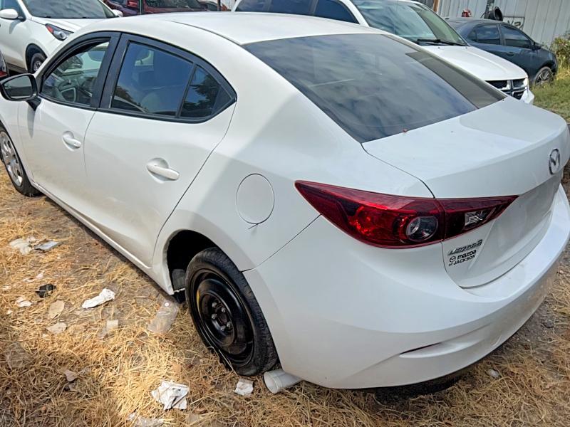 Photo 3 from auction – 2018 MAZDA 3 with VIN 3MZBN1U72JM219674