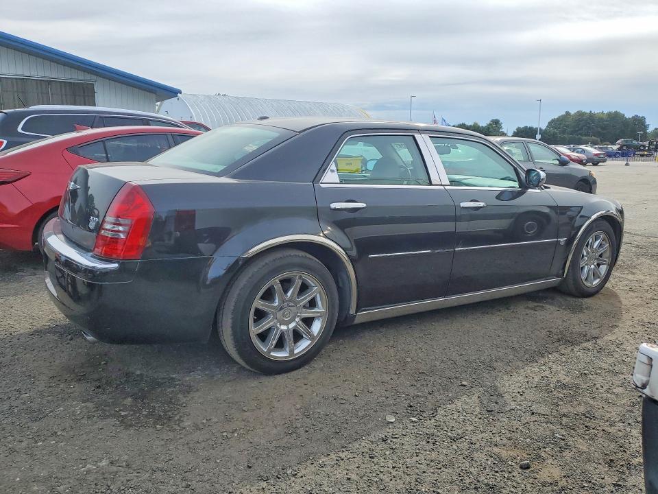 Photo 3 from auction – 2006 CHRYSLER 300C with VIN 2C3KA63H16H356413