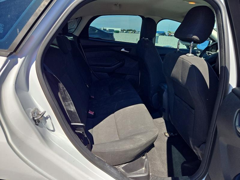 Foto 10 de la subasta – 2015 FORD FOCUS SE con VIN 1FADP3F22FL298345