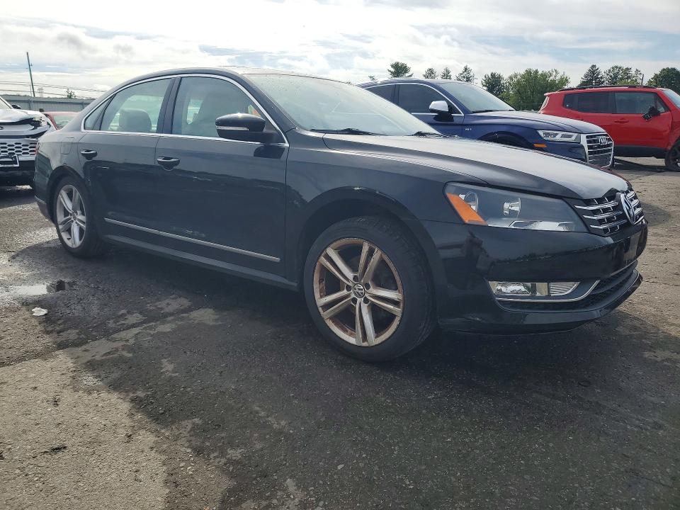 Photo 4 from auction – 2014 VOLKSWAGEN PASSAT with VIN 1VWCT7A38EC105345