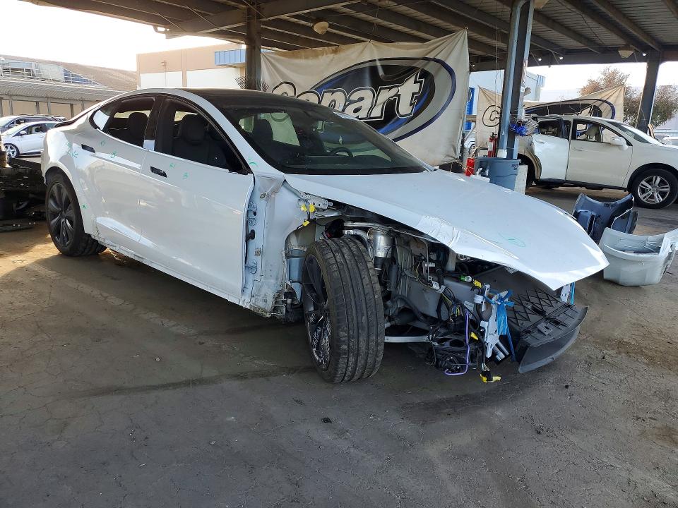 Zdjęcie 4 z aukcji – 2024 TESLA MODEL S z VIN 5YJSA1E57RF543182