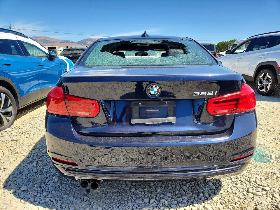 Zdjęcie 6 z aukcji – 2016 BMW 328 z VIN WBA8E9G58GNT82380