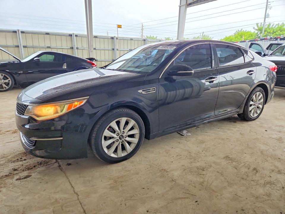 KIA OPTIMA 2016 z numerem VIN 5XXGU4L3XGG063390 - Zdjęcie z aukcji