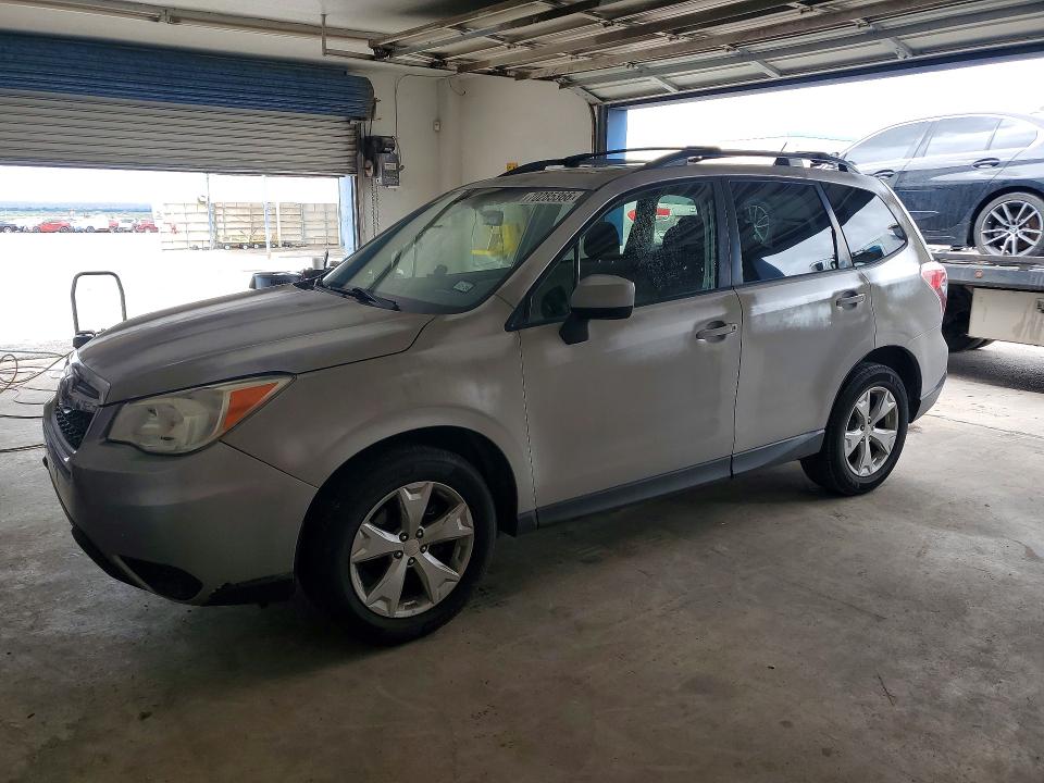SUBARU FORESTER 2015 con VIN JF2SJADC8FH418432 - Foto de la subasta