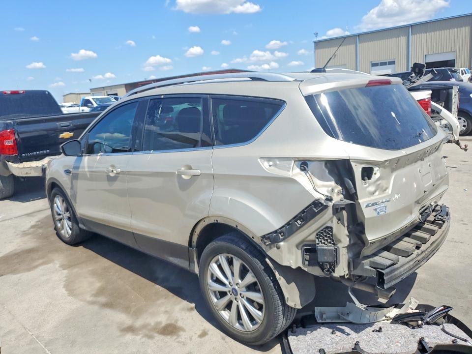 Photo 2 from auction – 2017 FORD ESCAPE with VIN 1FMCU0J95HUC95014