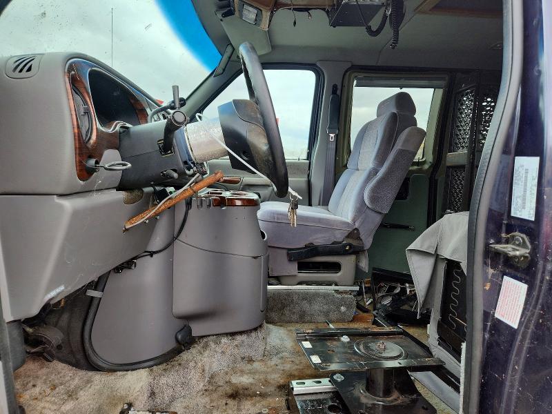 Photo 7 from auction – 2000 FORD ECONOLINE with VIN 1FDRE14L3YHB69313