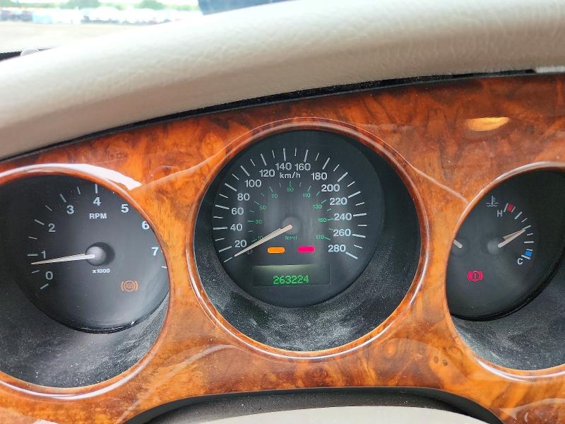 Photo 9 from auction – 1997 JAGUAR XK8 with VIN SAJGN2740VC009955