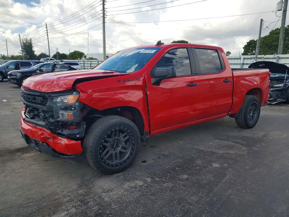 2025 CHEVROLET SILVERADO - Търг №66851656