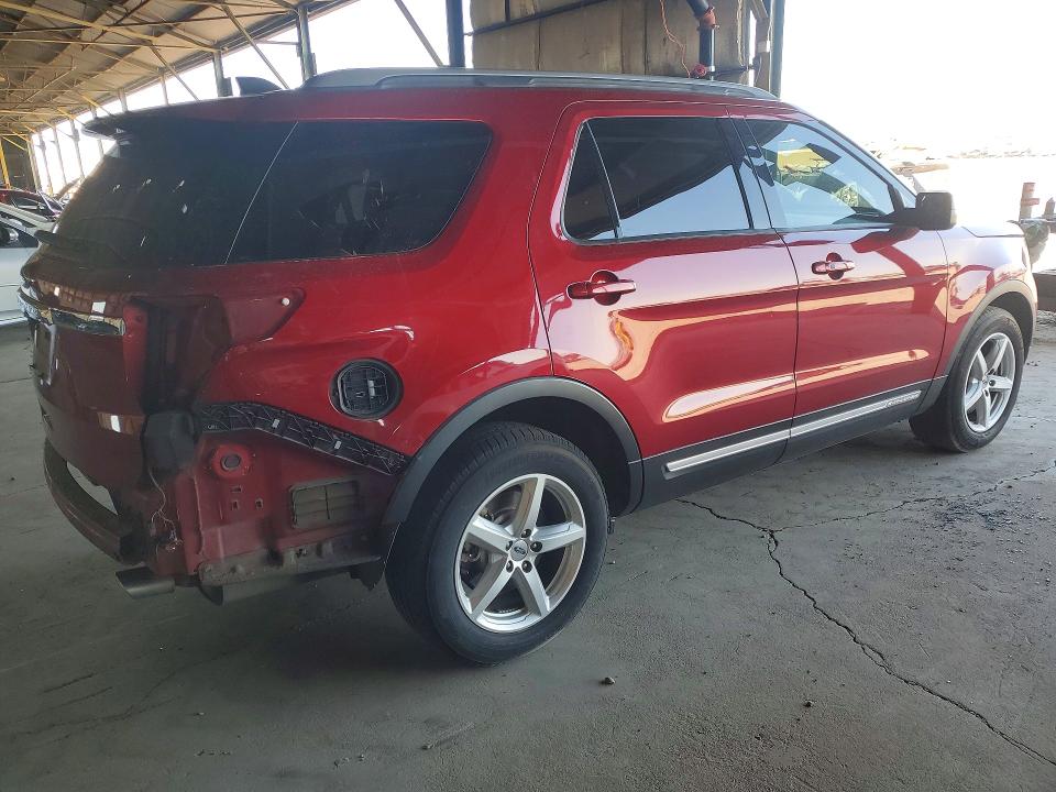صورة رقم 3 من المزاد - 2018 FORD EXPLORER مع VIN 1FM5K7D81JGC00575