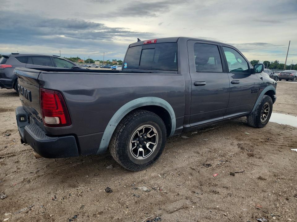 Снимка 3 от търг – 2016 RAM 1500 с VIN 1C6RR7YT8GS175266