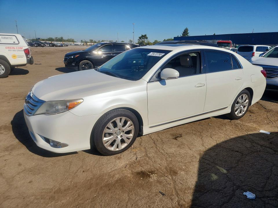TOYOTA AVALON 2011 with VIN 4T1BK3DBXBU432232 - Photo from auction