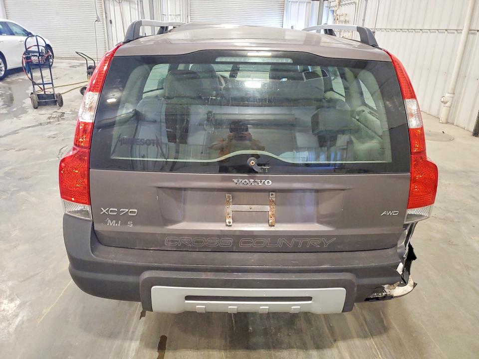 Photo 6 from auction – 2005 VOLVO XC70 with VIN YV1SZ592951180994