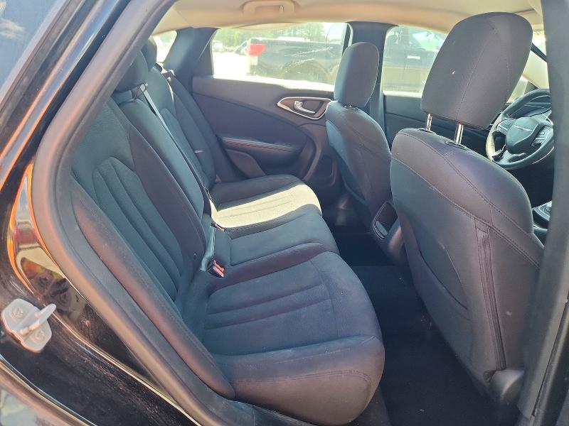 Фото 10 с аукциона – 2015 CHRYSLER 200 с VIN 1C3CCCAB0FN576807