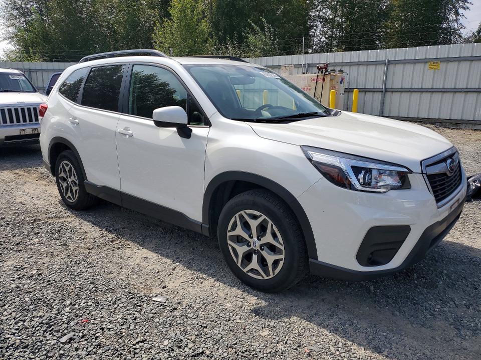 Photo 4 from auction – 2020 SUBARU FORESTER with VIN JF2SKAJC1LH515498
