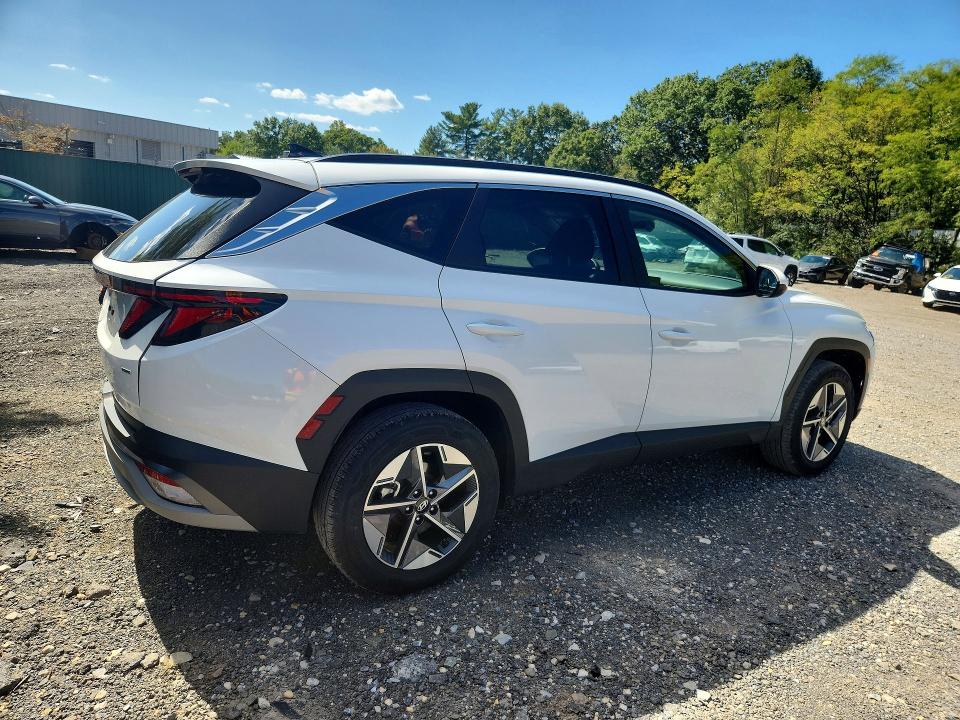 Zdjęcie 3 z aukcji – 2025 HYUNDAI TUCSON z VIN 3KMJBCDE9SE022320