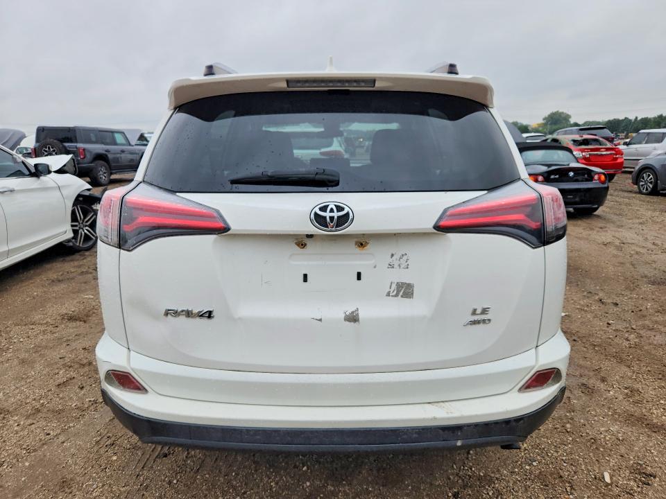 Снимка 6 от търг – 2017 TOYOTA RAV4 с VIN JTMBFREV2HJ132277