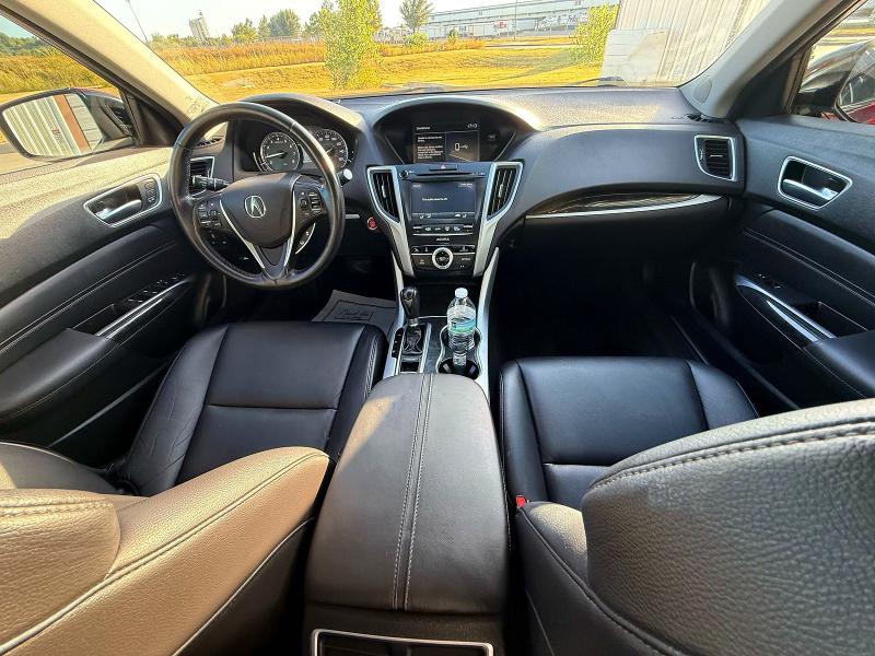 Photo 9 from auction – 2018 ACURA TLX with VIN 19UUB1F32JA011064