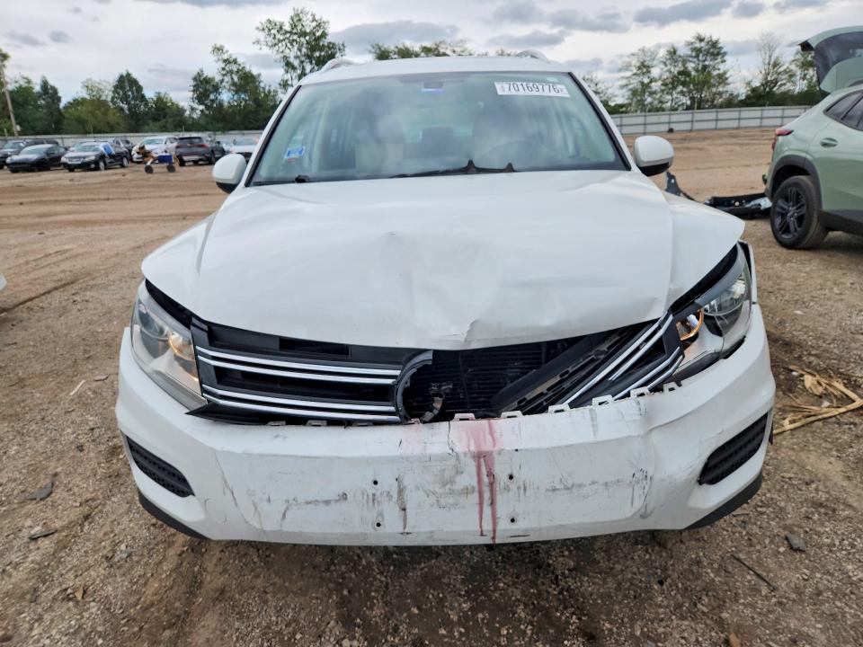 Снимка 5 от търг – 2017 VOLKSWAGEN TIGUAN с VIN WVGSV7AX7HW503317