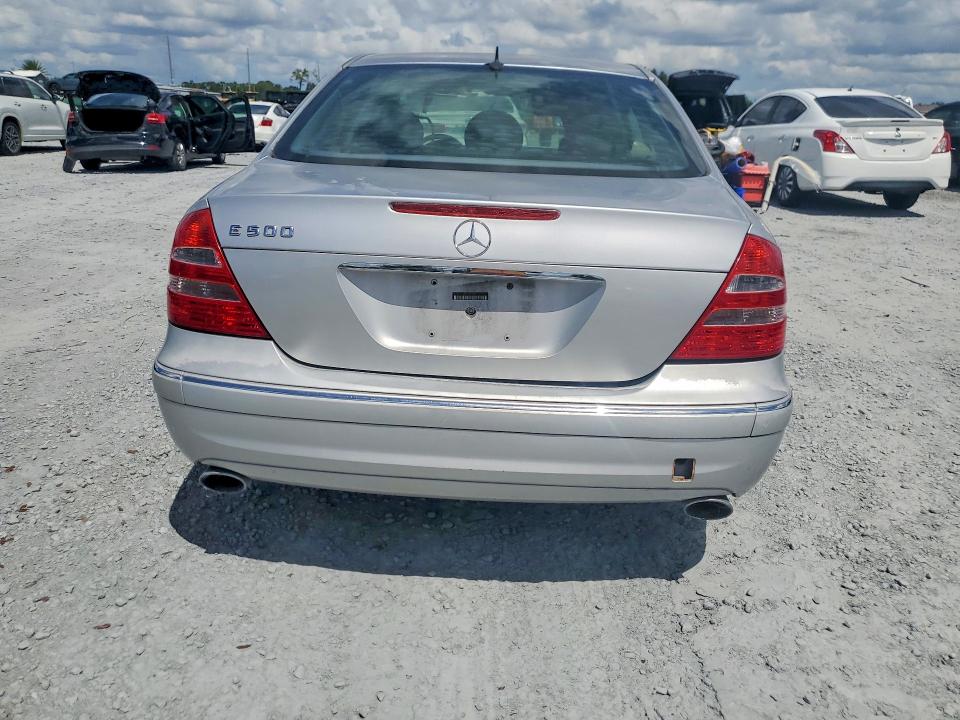 Zdjęcie 6 z aukcji – 2005 MERCEDES-BENZ E z VIN WDBUF70J45A761356