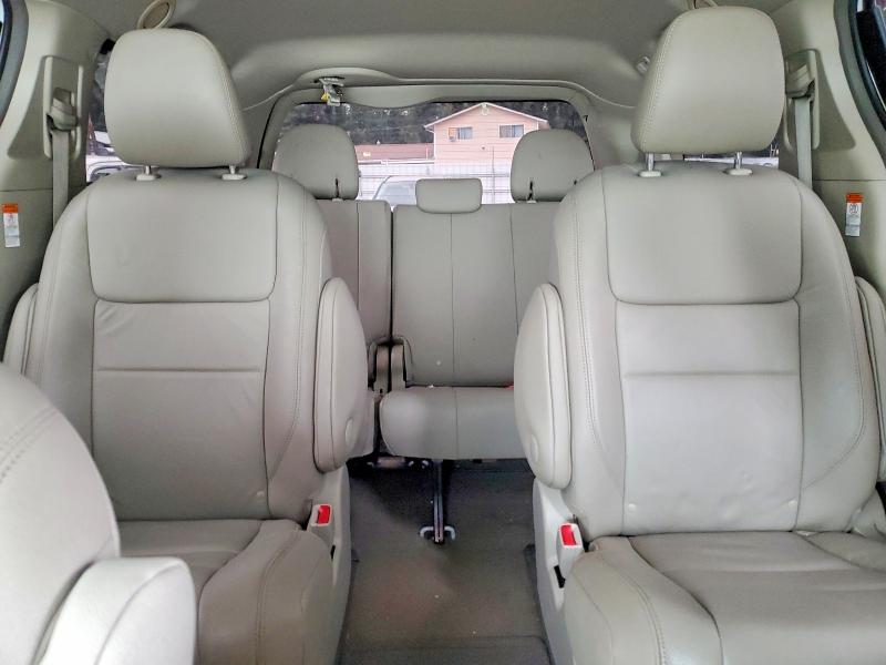 Photo 10 from auction – 2017 TOYOTA SIENNA with VIN 5TDDZ3DC8HS150654