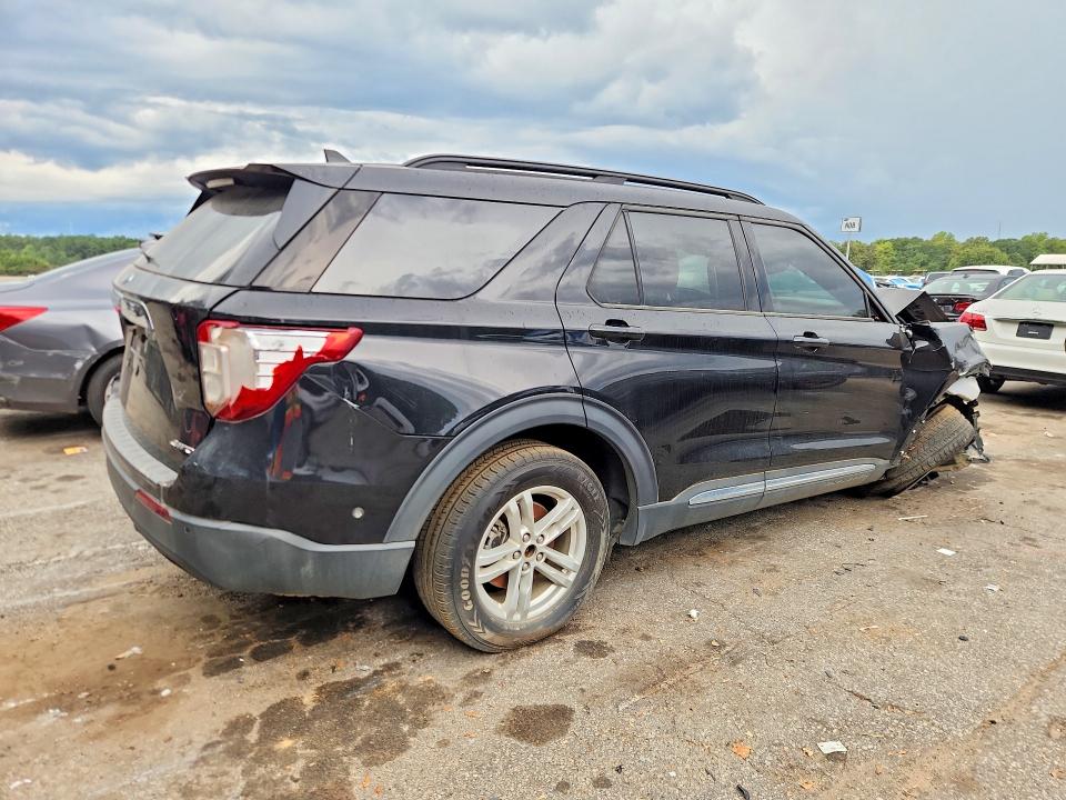 Photo 3 from auction – 2022 FORD EXPLORER with VIN 1FMSK8DH3NGB73653