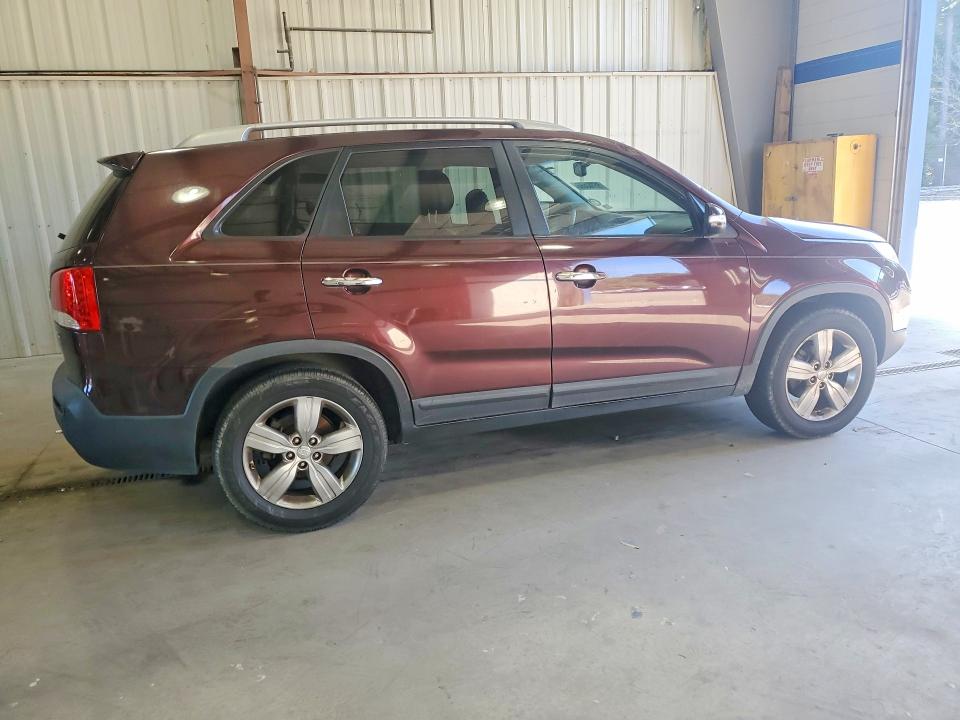 Photo 3 from auction – 2012 KIA SORENTO with VIN 5XYKU3A67CG277468
