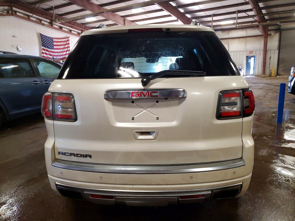 Foto 6 de la subasta – 2014 GMC ACADIA con VIN 1GKKRTKD0EJ263420