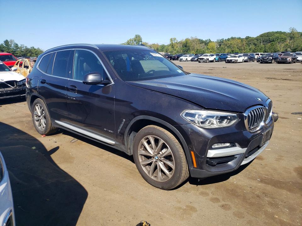 Photo 4 from auction – 2018 BMW X3 with VIN 5UXTR9C57JLC78829