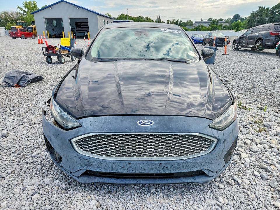Photo 5 from auction – 2019 FORD FUSION with VIN 3FA6P0LU9KR281891