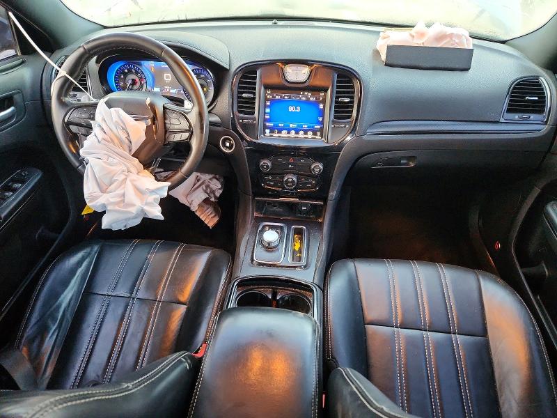 Foto 8 de la subasta – 2015 CHRYSLER 300 con VIN 2C3CCABG3FH876011