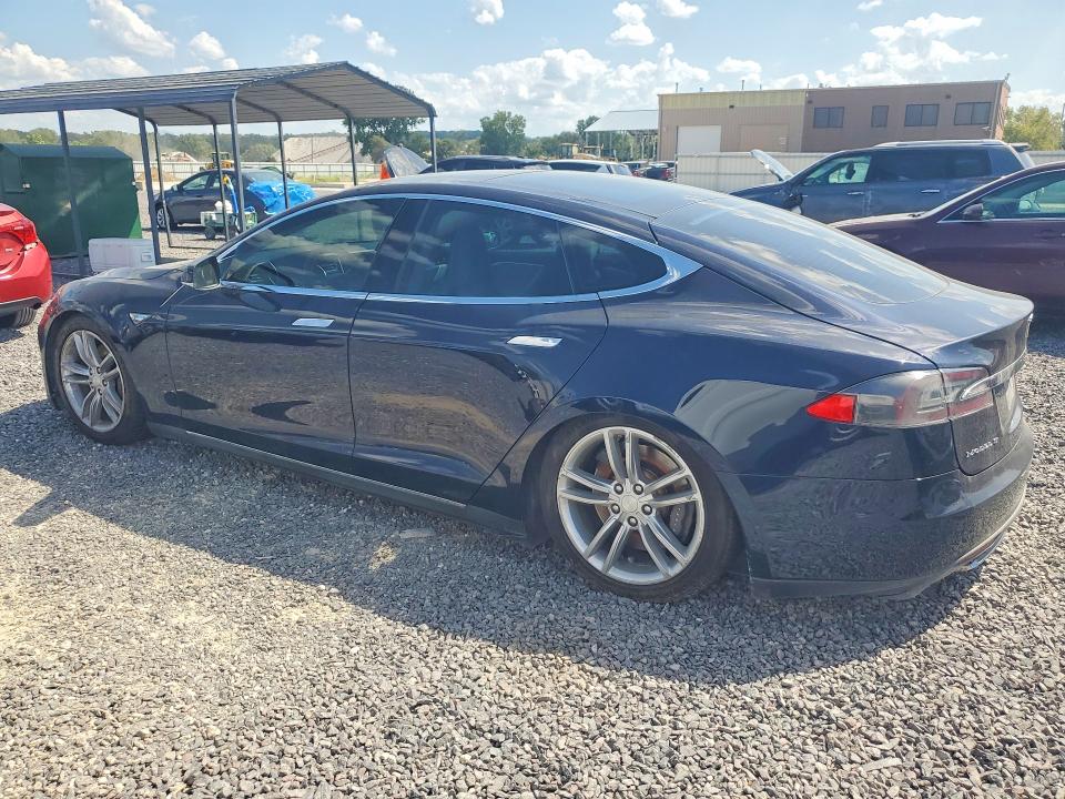 Photo 2 from auction – 2013 TESLA MODEL S with VIN 5YJSA1CN2DFP04534