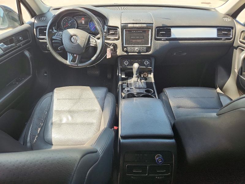 Photo 8 from auction – 2011 VOLKSWAGEN TOUAREG with VIN WVGFF9BPXBD003633