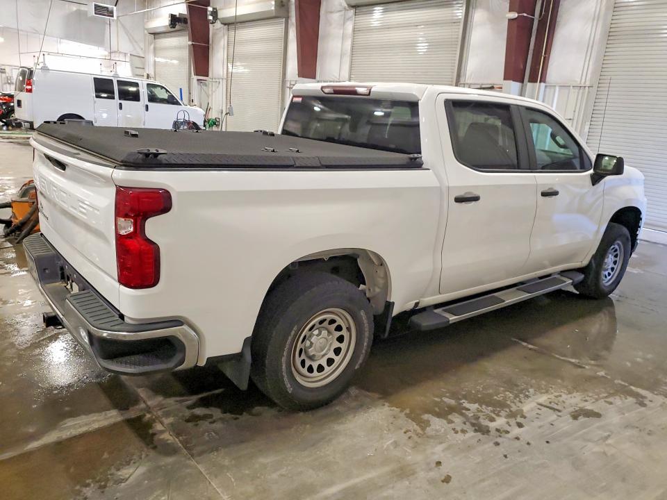 Photo 3 from auction – 2021 CHEVROLET SILVERADO with VIN 3GCUYAEF1MG259529