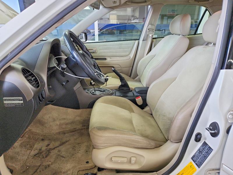Фото 7 с аукциона – 2001 LEXUS IS с VIN JTHBD182110002560