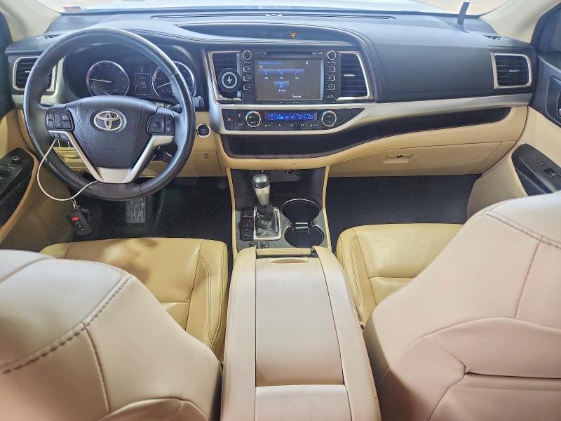 Снимка 8 от търг – 2016 TOYOTA HIGHLANDER с VIN 5TDKKRFH7GS151509