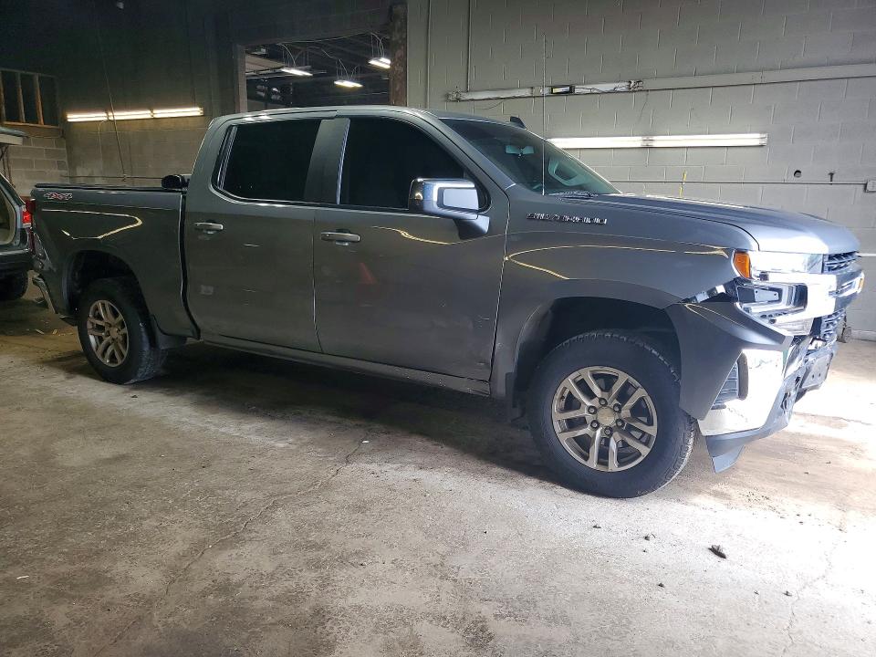 Photo 4 from auction – 2021 CHEVROLET SILVERADO with VIN 1GCPYJEK2MZ430329