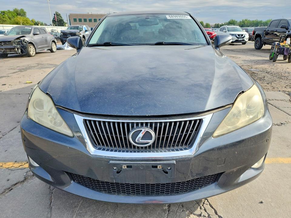 Photo 5 from auction – 2009 LEXUS IS with VIN JTHCK262092028828
