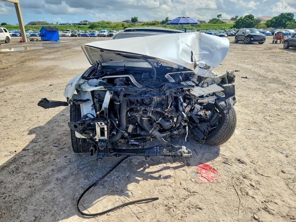 Photo 5 from auction – 2021 GENESIS G70 with VIN KMTG74LEXMU073336