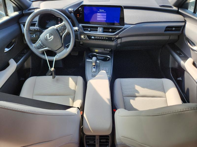 Photo 8 from auction – 2025 LEXUS UX 300H with VIN JTHUCJDH0S2008068