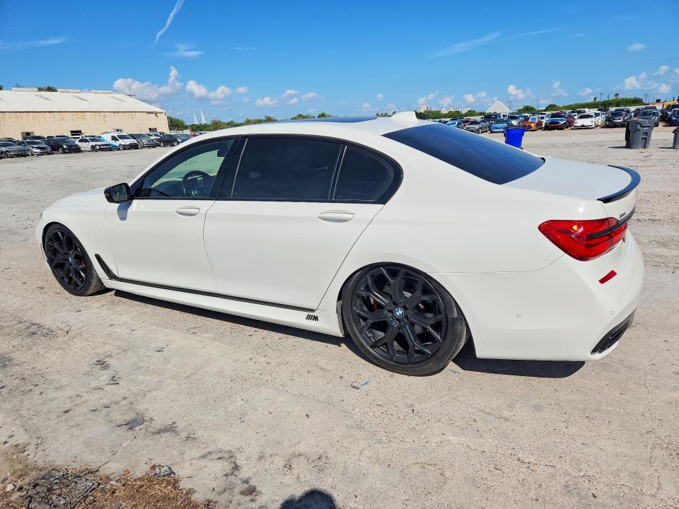 Снимка 2 от търг – 2016 BMW 750 с VIN WBA7F2C56GG418982