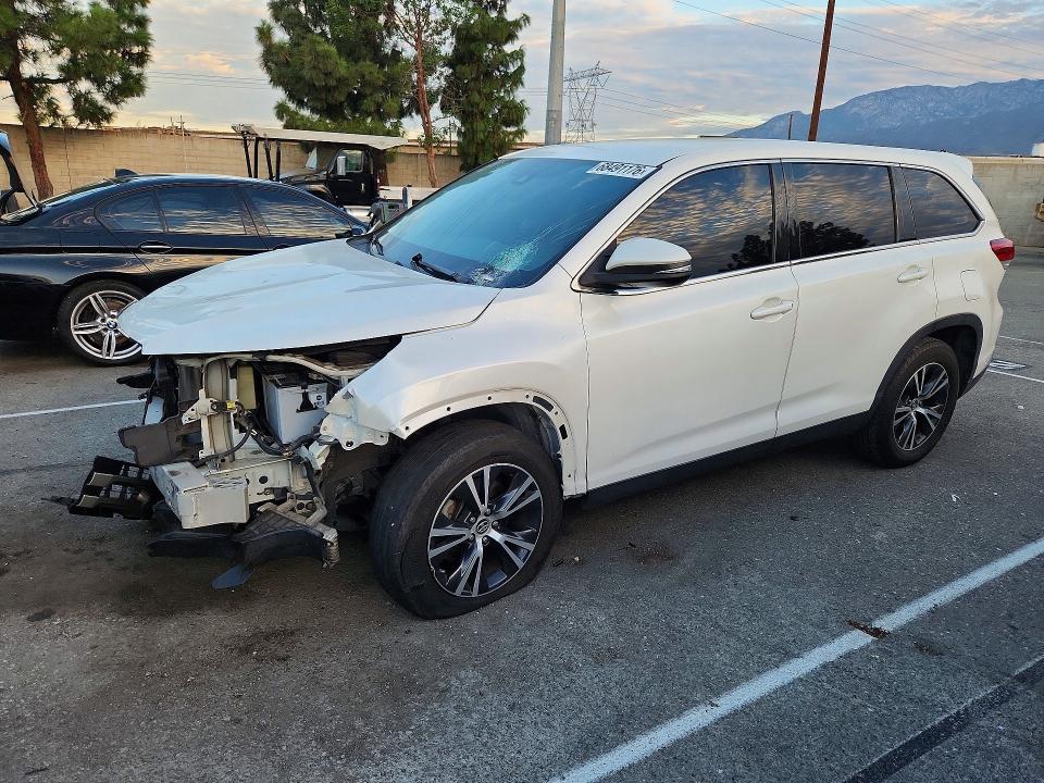2019 TOYOTA HIGHLANDER - Търг №68491176