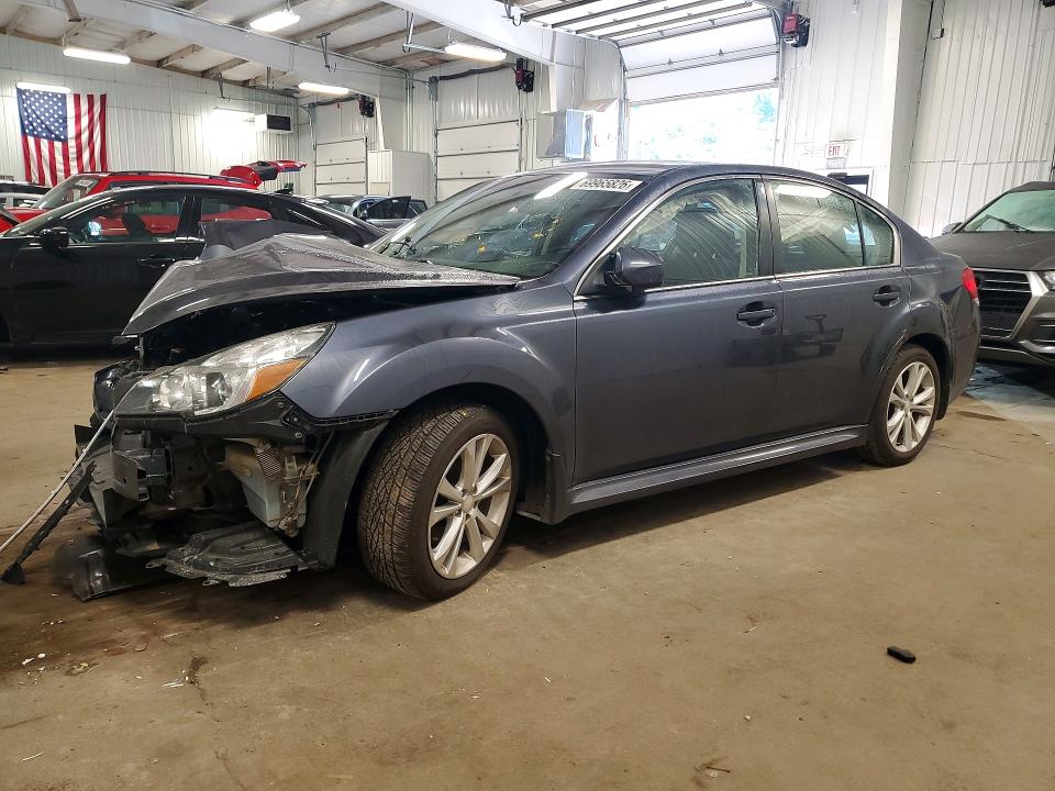 صورة رقم 1 من المزاد - 2014 SUBARU LEGACY مع VIN 4S3BMCC65E3022872