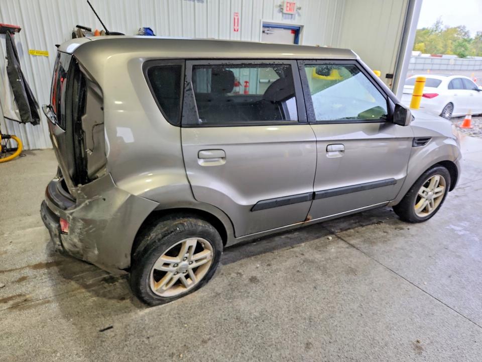 Photo 3 from auction – 2010 KIA SOUL with VIN KNDJT2A25A7191382