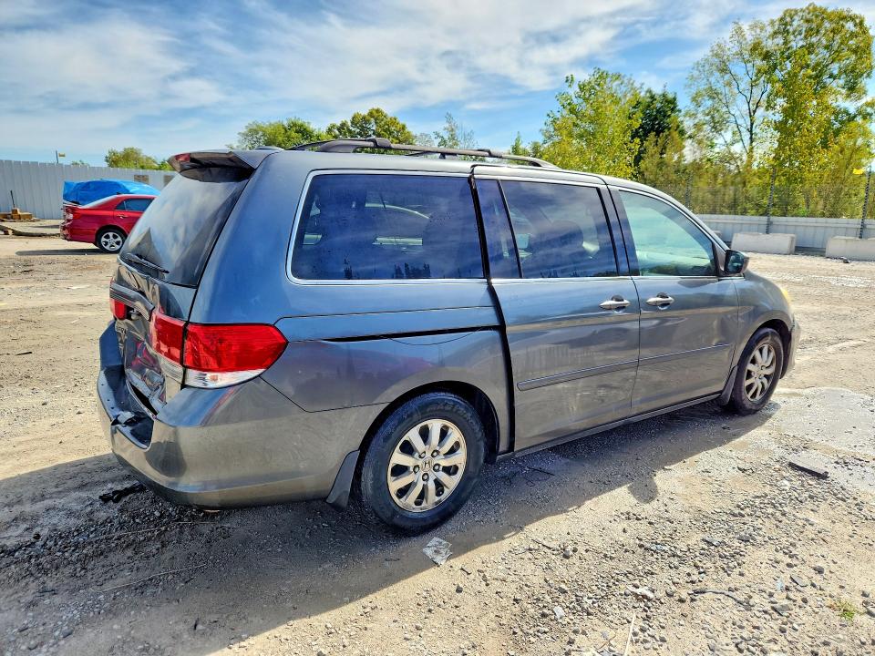 Photo 3 from auction – 2010 HONDA ODYSSEY with VIN 5FNRL3H79AB020235
