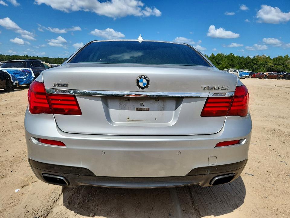 Photo 6 from auction – 2014 BMW 750 with VIN WBAYF8C53ED653135