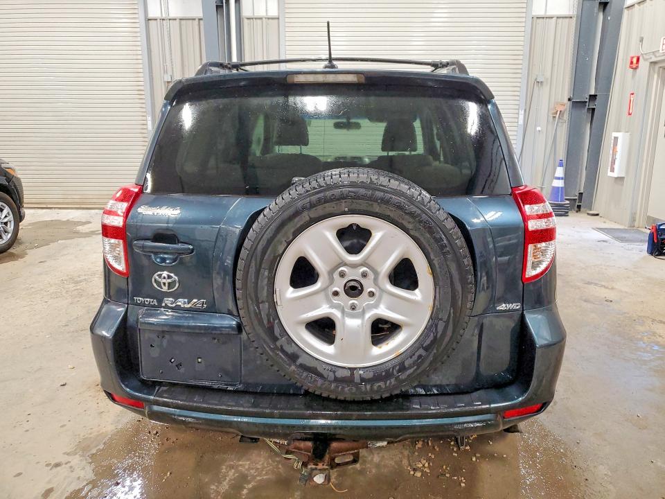 Photo 6 from auction – 2009 TOYOTA RAV4 with VIN JTMBF33V295007032